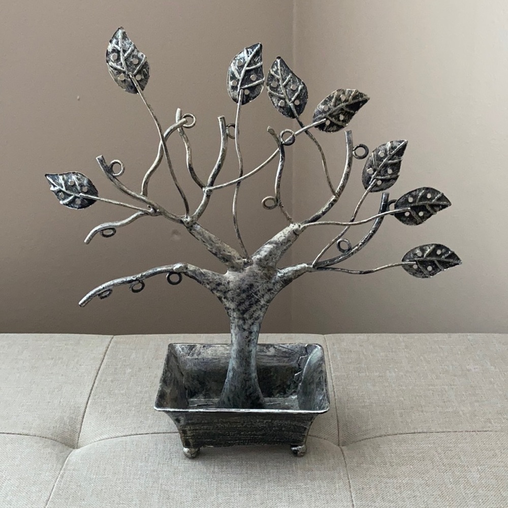 Jewelry organizer
